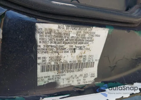 2010 Ford Crown Victoria Police/Police Interceptor z USA, uszkodzony, nr VIN 2FABP7BV0AX118497